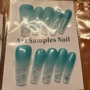"Aqua Drift" Press-On Nail Set – Turquoise Gradient with Glitter & Embedded‎